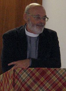Father Thomas Kane, CSP, director of Paulist Reconciliation Ministries that includes Landings, addresses the participants of a New Evangelization workshop for parish leaders from the archdioceses of Baltimore and Washington Oct. 10 at the Wilde Lake Interfaith Center in Columbia, Md.