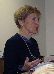 Landings coordinator Pat Watson explans the programs' offerings and processes to a group of more than 30 parish leaders from the archdioceses of Baltimore and Washington gathered Oct. 10 at the Wilde Lake Interfaith Center in Columbia, Md.