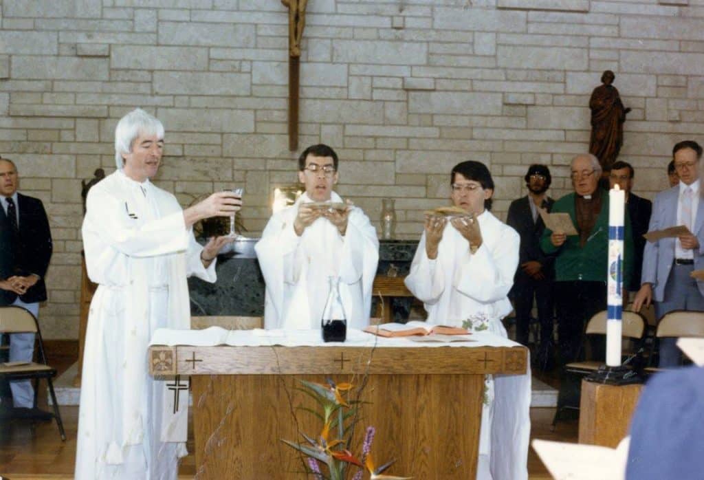 fr-_steve_bossi_first_mass_at_mount_paul_with_jim_young